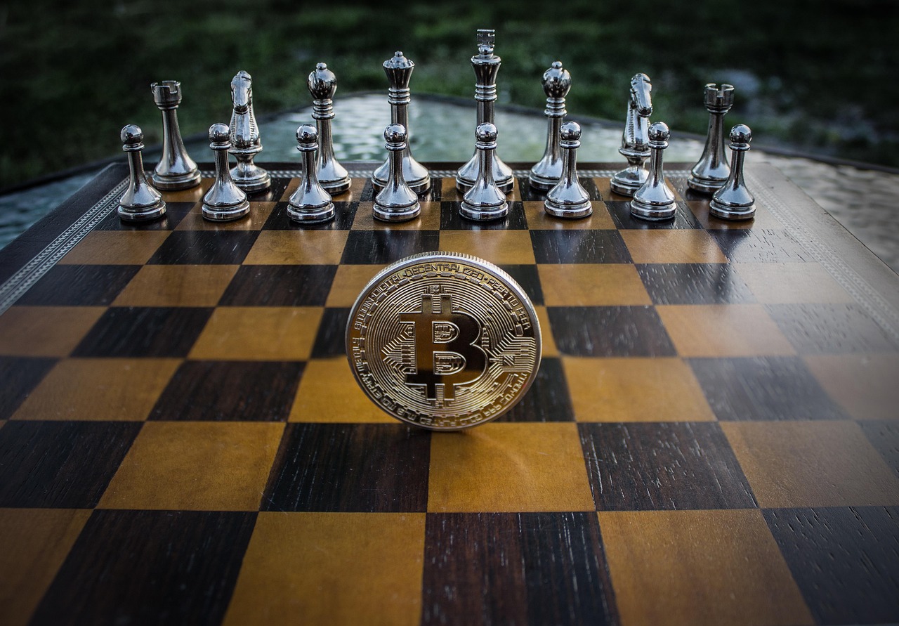 以太坊巨鲸投降！6.5万枚ETH做多仓位昨晚已近全数止损